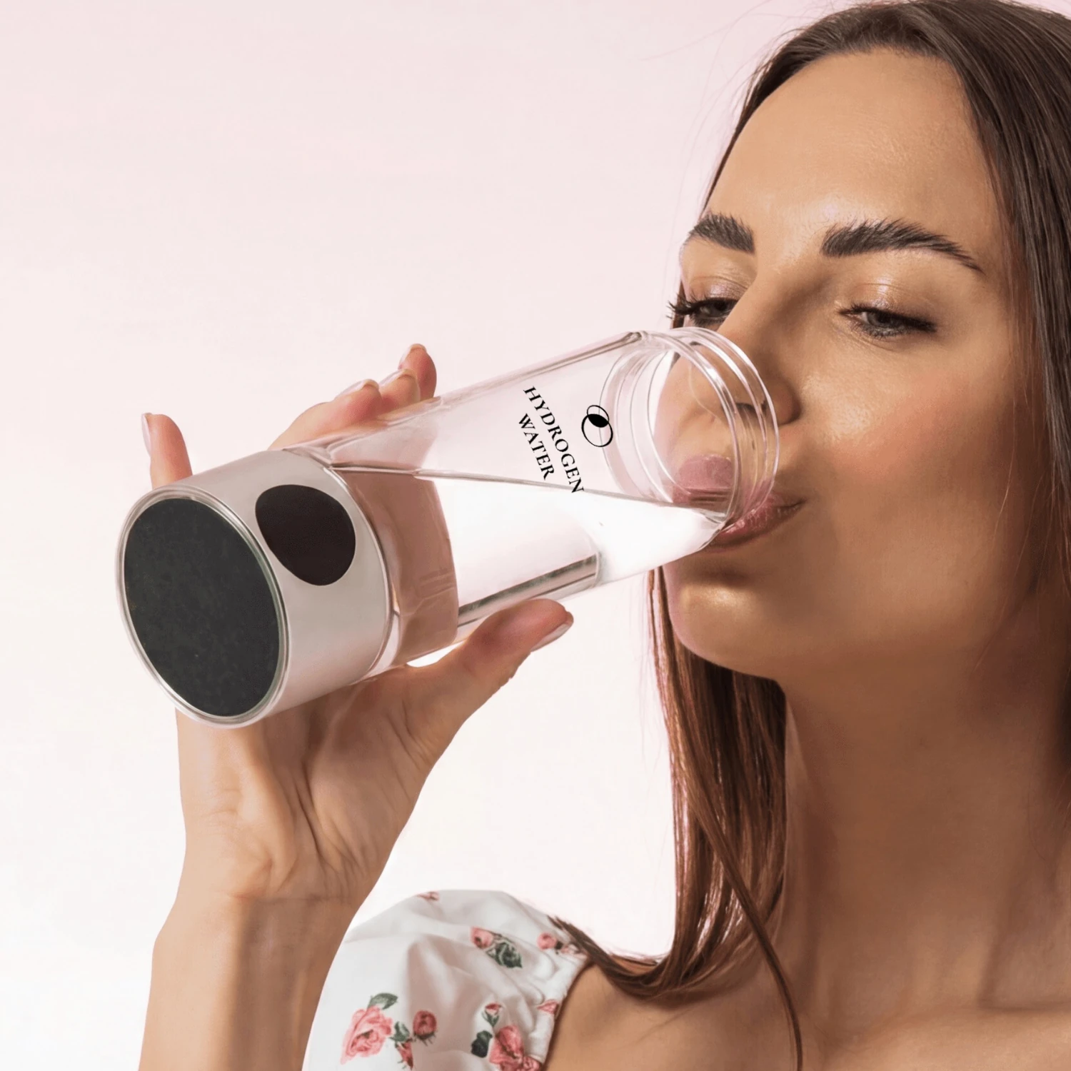 Drinking hydrogen water from the Bottle Go