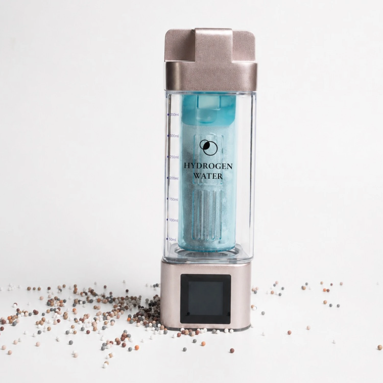 Hydrogen water bottle Pro with the mineral cartridge installed