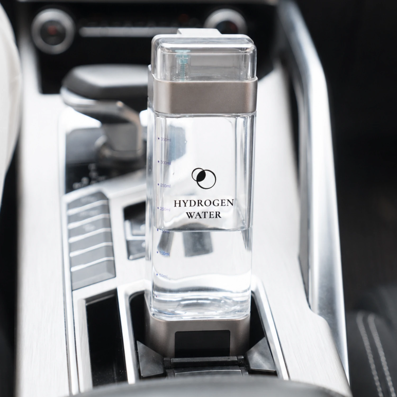 Hydrogen water bottle Pro in a car cup holder